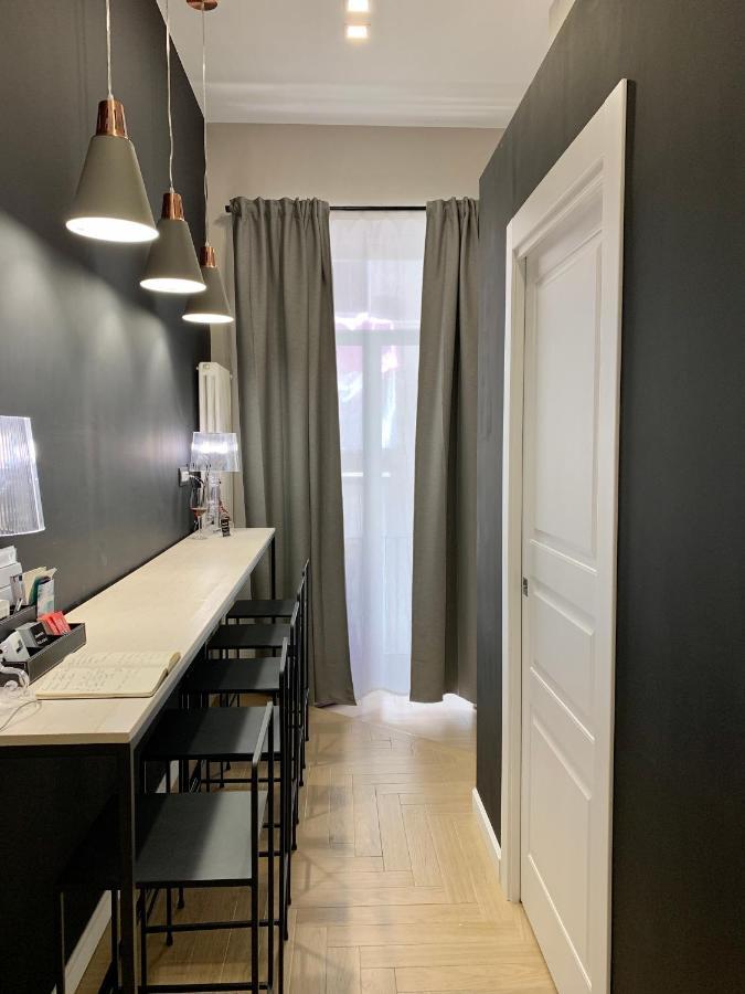 Five Boutique Rooms Napoli Bagian luar foto
